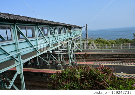 根府川駅（ねぶかわえき）東海道本線の連絡通路 139242735