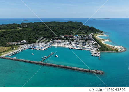 沖縄県 平安座南港の港湾風景と青い海 ドローン空撮 沖縄県 平安座南港の港湾風景と青い海 ドローン空撮 139243201