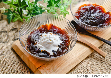 手作りのコーヒーゼリー ホイップ添え 手作りのコーヒーゼリー ホイップ添え 139243746