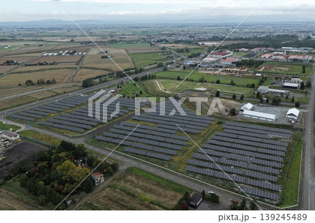 北海道岩見沢市のメガソーラー発電所 ドローン空撮 北海道岩見沢市のメガソーラー発電所 ドローン空撮 139245489