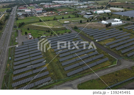 北海道岩見沢市のメガソーラー発電所 ドローン空撮 北海道岩見沢市のメガソーラー発電所 ドローン空撮 139245491