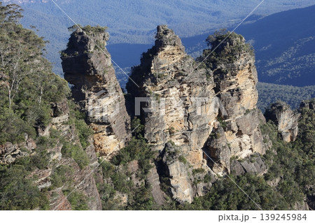 The Three Sister rock formation. 139245984