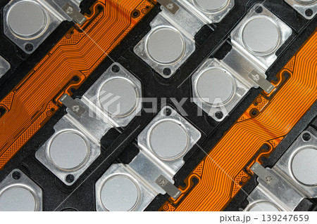 Electric vehicle battery pack with modular CCS busbar, Cell Contact System for parallel cells 139247659