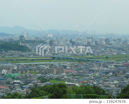 広島県福山市の市街地と住宅街の風景（俯瞰・都市景観） 139247676