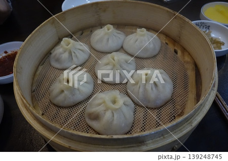 Steamed Dumplings in Bamboo Steamer Steamed Dumplings in Bamboo Steamer 139248745