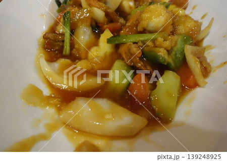 Shrimp and Vegetable Stir-Fry Dish 139248925