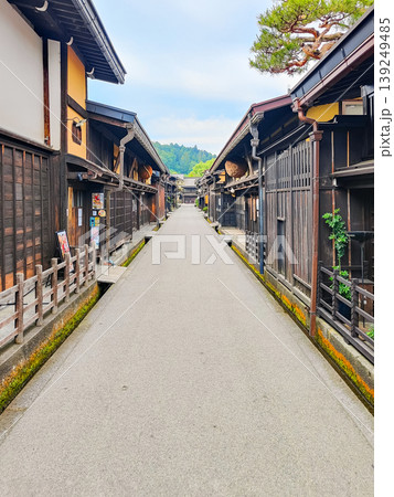 飛騨高山の古い町並 139249485