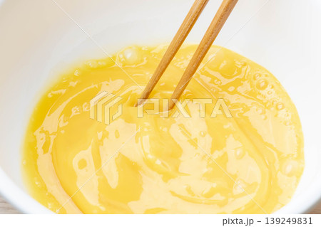 卵焼きの混ぜ合わせ 卵焼きの混ぜ合わせ 139249831