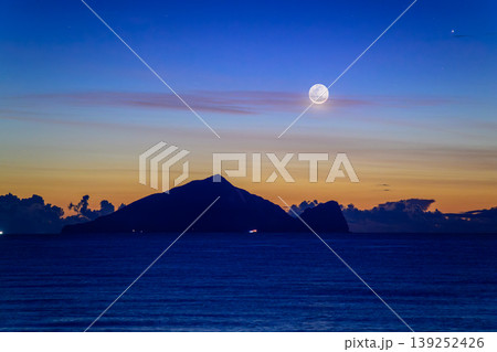 Full Moon over Guishan Island in Yilan Taiwan 139252426