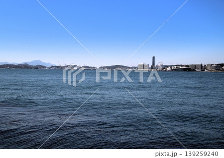 門司港ノーホーク広場から見た関門海峡 門司港ノーホーク広場から見た関門海峡 139259240