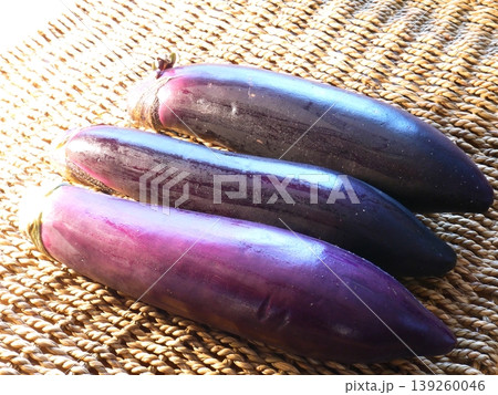 新鮮な茄子 139260046
