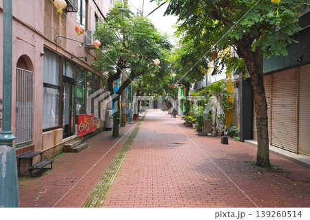 沖縄 コザ パルミラ通りの風景 2026年4月 沖縄 コザ パルミラ通りの風景 2026年4月 139260514