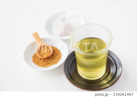 韃靼そば茶とティーバックの中身 韃靼そば茶とティーバックの中身 139261467