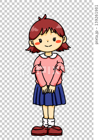 立って気をつけをしている髪の毛が外はねの女の子 139261981
