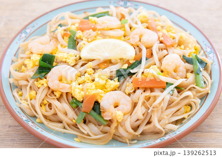 おいしいタイ料理のパッタイ おいしいタイ料理のパッタイ 139262513