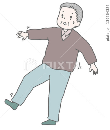室内でバランスを崩してよろける高齢男性 139264322