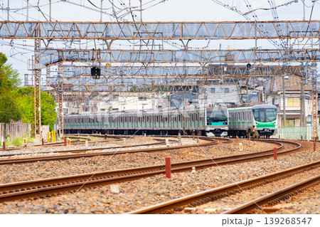 JR常磐線・地下鉄千代田線 E233系 16000系 交差 JR常磐線・地下鉄千代田線 E233系 16000系 交差 139268547