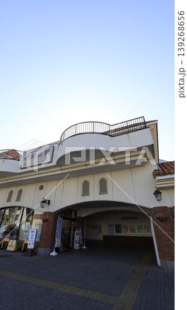JR内房線の館山駅、東口から見た外観 JR内房線の館山駅、東口から見た外観 139268656