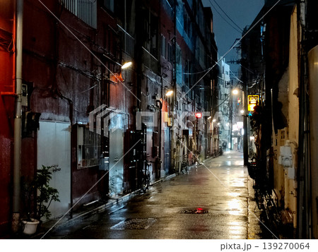 雨の裏通り 雨の裏通り 139270064