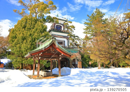 【石川県】白銀の尾山神社の神門 139270505