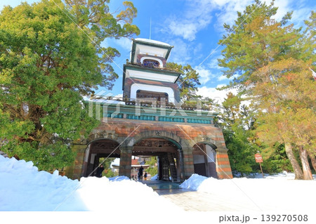 【石川県】白銀の尾山神社の神門 139270508