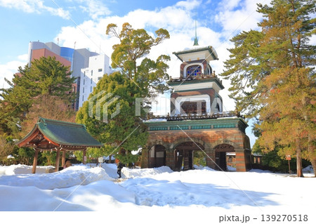 【石川県】白銀の尾山神社の神門 139270518