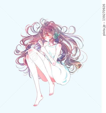 ヘッドホンをして寝転がる女の子 目を閉じる 涙 ヘッドホンをして寝転がる女の子 目を閉じる 涙 139270926