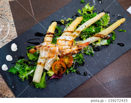 Asparagus with shrimp and two sauces - light and tasty dish Asparagus with shrimp and two sauces - light and tasty dish 139272435