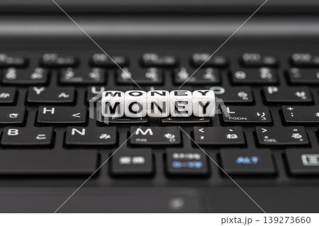 マネー(money)の文字素材 マネー(money)の文字素材 139273660