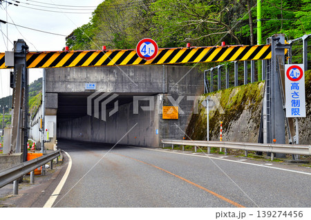 親不知道路(国道8号)／三段滝洞門を市振側より望む(新潟県糸魚川市)【2026.4】 139274456