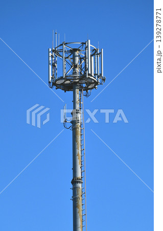 通信イメージ（電波塔:基地局） 139278771