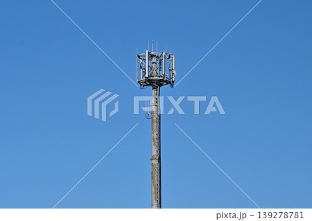 通信イメージ(電波塔:基地局) 通信イメージ(電波塔:基地局) 139278781