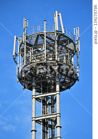 通信イメージ(電波塔:基地局) 通信イメージ(電波塔:基地局) 139278786