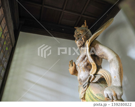 木造の金剛力士像（仁王像） 139280822