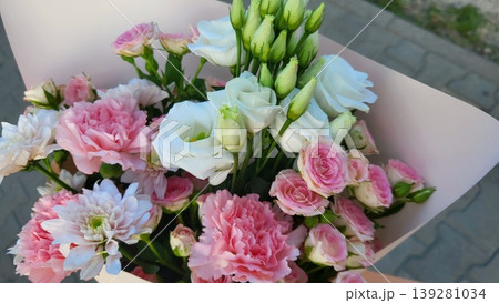 Close up of a vibrant flower bouquet with white and pink blossoms, natural gift, botanical elegance, joyful mood. Close up of a vibrant flower bouquet with white and pink blossoms, natural gift, botanical elegance, joyful mood. 139281034
