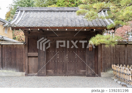 京都南禅寺 野村碧雲荘 東門(重要文化財)野村證券創業者の別邸 京都南禅寺 野村碧雲荘 東門(重要文化財)野村證券創業者の別邸 139281196