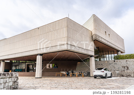 京都東山　泉屋博古館（東洋美術が中心の美術館）旧財閥住友家の美術コレクションを公開展示 139281198