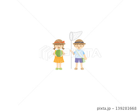 スイカを持つ女の子と虫取りをする男の子・夏 スイカを持つ女の子と虫取りをする男の子・夏 139281668