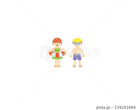 浮き輪を持つ女の子と水着の男の子・夏の海 浮き輪を持つ女の子と水着の男の子・夏の海 139281669