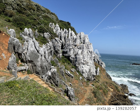 神島のカルスト地形 神島のカルスト地形 139282057