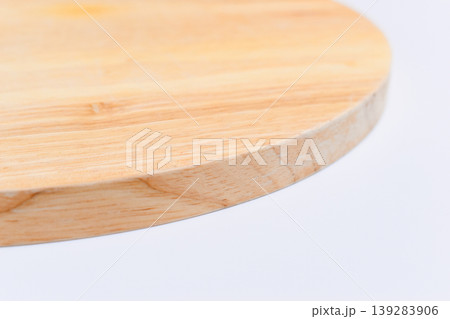 brown wooden sphere cuttingboard isolated on white background brown wooden sphere cuttingboard isolated on white background 139283906