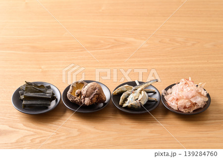 4種の出汁素材　 139284760