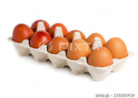Brown eggs in cardboard carton box 139285419