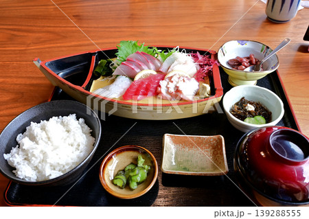 新鮮お刺身定食 139288555