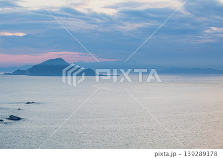 田原市の日出の石門周辺の風景(愛知県) 139289178