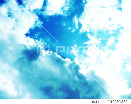 空、雲、青空、風景、晴れ、青色、日本、快晴、青、コピースペース、背景、都市、自然、夏、景色、高層ビル 空、雲、青空、風景、晴れ、青色、日本、快晴、青、コピースペース、背景、都市、自然、夏、景色、高層ビル 139291881