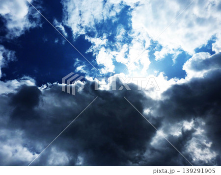 空、雲、青空、風景、晴れ、青色、日本、快晴、青、コピースペース、背景、都市、自然、夏、景色、高層ビル 空、雲、青空、風景、晴れ、青色、日本、快晴、青、コピースペース、背景、都市、自然、夏、景色、高層ビル 139291905