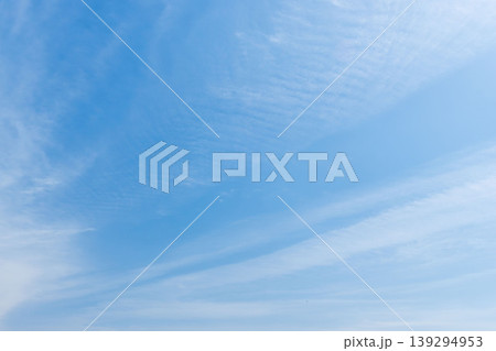 春の霞んだ空と雲10 春の霞んだ空と雲10 139294953