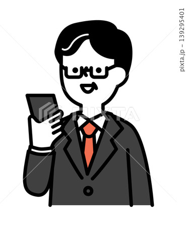 スマホでビデオ通話するシニア男性 139295401