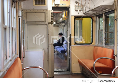 ローカル線の中の風景 139298653